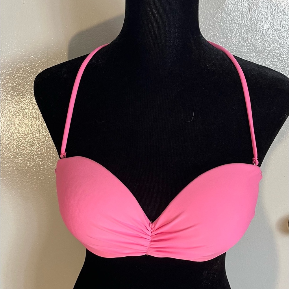 Arizona jeans cute halter push up swimsuit top ! Color pink size medium!